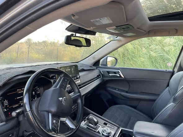 السلام عليكم 
Outlander se plus 2024
رقم بغداد 
ماشي 25 
كامل مواصفات 
7 مقاعد 
مراوس هايبرد او بيع للاستفسار فقط لو اتصل 
او واتساب 

***********
