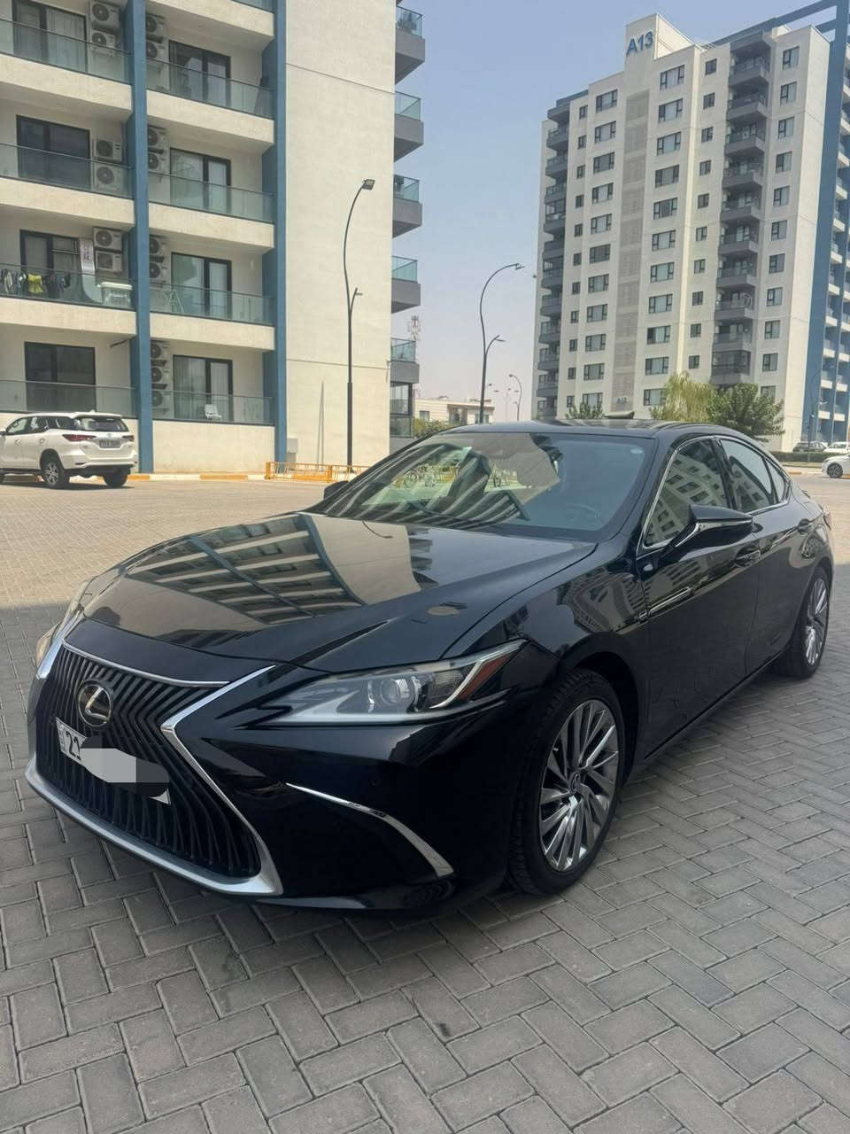لكزس ES350 موديل 2022
6 سلندر 3.5 المرغوب 
بونيت وجاملغ صبغ فقط بدون ايرباك بدون دواخل
ماشية 48 الف فقط
مواصفات
فتحة
بصمة تشغيل
هاند بريك كهربائي 
ستيرن كهرباء 
ستيرن تدفئة
تشغيل عن بعد
ماوس تحكم بالشاشة
كشنات كهرباء
كشنات تدفئة
لايت زينون
كاميرا خلفية
وبعد بيها مواصفات المعروفة
كير ومحرك وصدر وكهربائيات كله بشرط
للتواصل:
*********** اتصال فقط
*********** واتساب او فايبر فقط
مكاني السليمانية
$290 مجال بسيط
