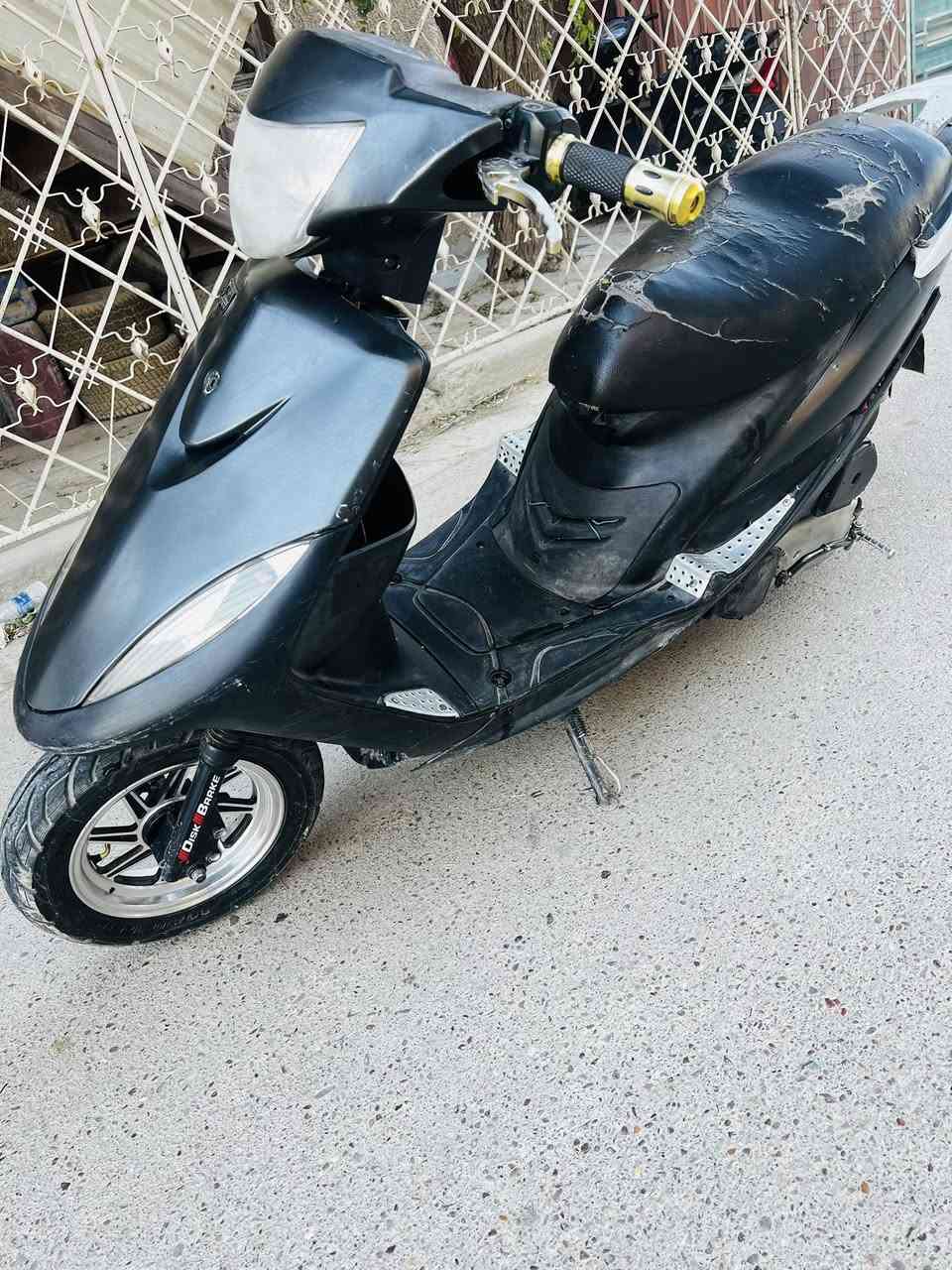 عندي ماكس عدله نضيفه مكينه بلاديه كامله كله شغال كهربائياتهه شغاله صالنصه بلاديه ويلكب اوراق كامله المكان الغزاليه السعر 400 الشراي يخابر وهذه رقمي ***********
