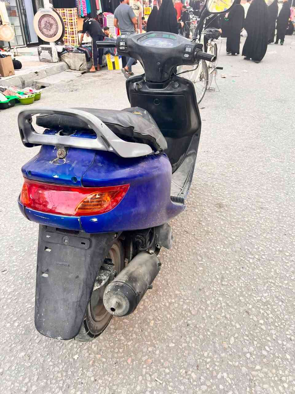 فراشه فحل للبيع مستعجل علا بيعتهه ب250وبيهه مجال نضيفه برغي ماضب عليهه شغاله سلف هندر ***********
