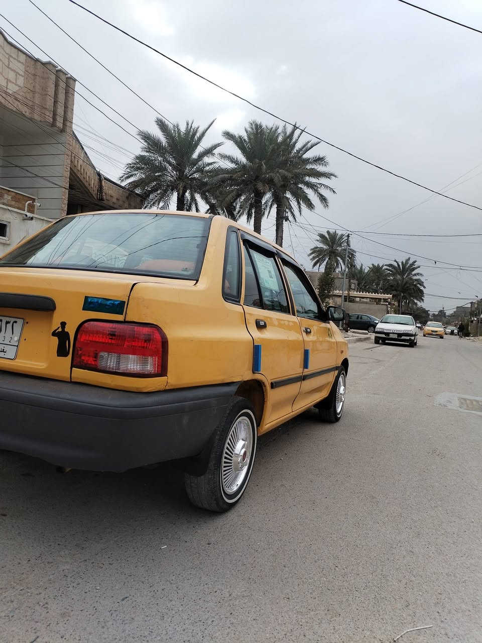 سايبه ٢٠١١ نفخ يعني ١٢ محرك وكير خير من الله صدر نظيف وحلو تخم تاير خط ابيظ  السياره كلها ابلاد بدون تبديل شواصي حلوات نظيفه ملكط خياسات يعني مابيها اي اخياس شرط التحويل وعقد مروري السياره جاهزه كبل للشارع السعر ٢٧ وبيها مجال بصيط وهاي كل التفاصيل وصور والفديو كدامك تعال افحص وكلب وقتنع وتدلل لا تسالني وتكلي اشبيها كل التفاصيل كدامك مكان السياره الشعب حي اور ***********
