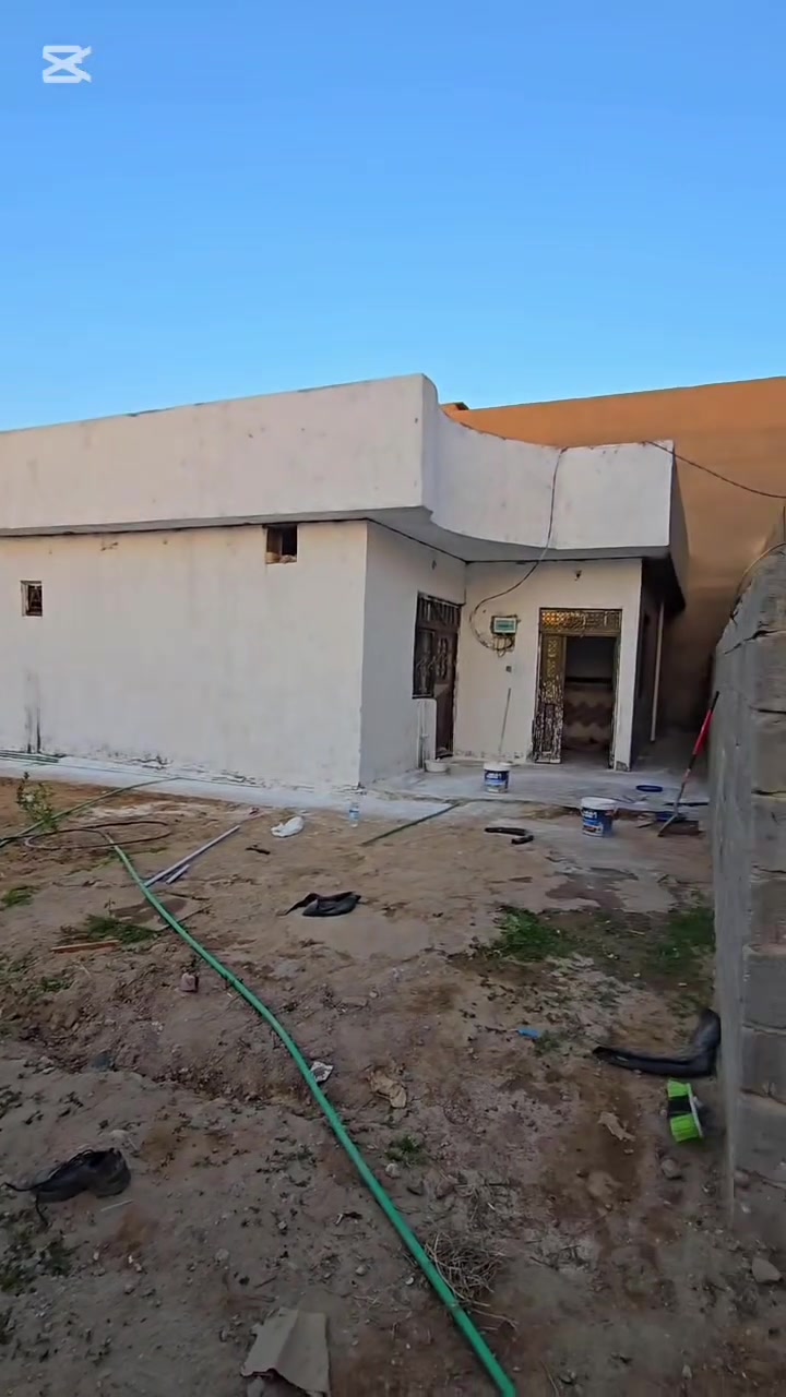 السعره👈((175)) مليون مع المجال 
السلام عليكم متابعين الاعزاء عندي عرض 500 متر مع بيت مساحه البيت 200 متر موقعه كربلاء شارع بغداد عن طريق الزوار سايد الدخول مقابيل مقابيل بانزي خانه مال عون عامود 224 طابو زرعه سند 25 البيت يحتوي غرفتين نوم صاله استقبال المطبخ من ابلوك التفاصيل الارقامنا موجوده***********
