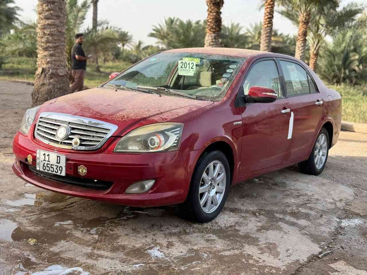 سلام عليكم جيلي موبل مديل 2012 مكفوله
مصبوغه اثر جراد 
مكينه بلاد 
كير عادي 
صدر امامي جديد 
خالفي جديد 
رقم بغداد انكليزي بسمي تحويل ثاني يوم 
العنوان واسط الكوت الستفسار اتصل *********** ولموشراي لا يتعبني و سعر 40وبيه مجال حك الجيه
