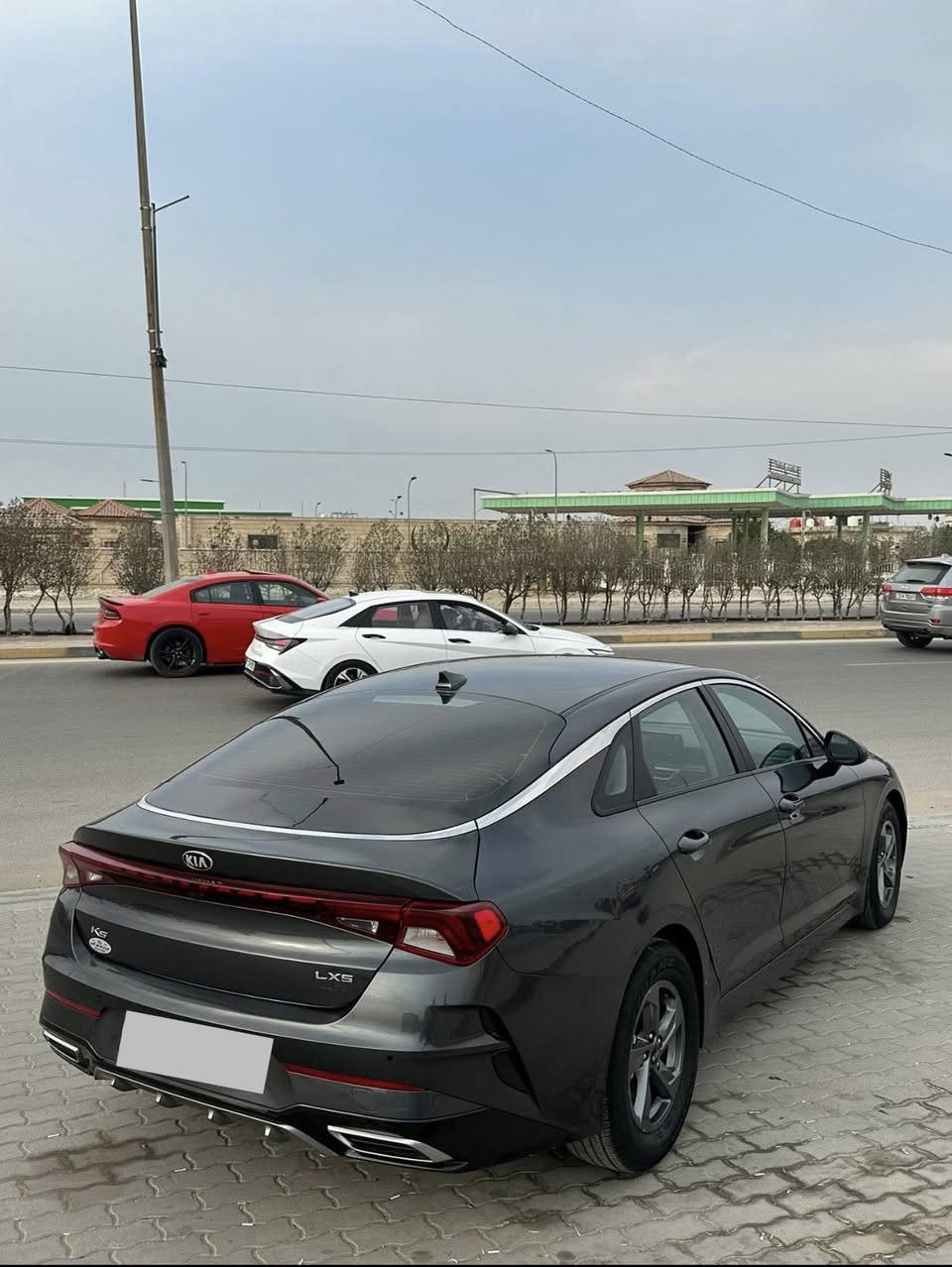 لسلام عليكم
للبيع كي 5 وارد أمريكي  موديل 2023 ماشية 29  رقم بغداد معوقين لمعوق شاب ايسويلك وكاله (عامه) بس تخلص المده تحوله باسمك 
حادثه جدآ خفيف فقط الصندوق امصلح ولا قطعه امدله ضربته خلفيه وباقي كله كفاله 

المواصفات

1- محرك 1600 تيربو  

2- خمس كامرات

3- بصمه تشغيل عن بعد +جنطه 

4- كشنات جلد

5-بصمات بيبان جنطه

6-نضام تحديد مسار ومثبت سرعه 

7- رادار 360 درجه

8- حساس اماي خلفي

9- زنون عالي ناصي شاده اله بورقتين جدآ عالي 

10- شاشة كبيره

11- الشاير يمين ويسار كامرات بالدشبول

12- نضام السماعات BOSE دمام

13- 5 ويل كب كروم حجم 18 

14- هند بريك بصمه

15- بريك اوتو هولد

16- 5 انظمة قياده

17- تبريد منفصل السايق عن الراكب

18- تبريد لمس نظام اوتو

19- بردات خلفيه شركة

20- تبريد قطعتين امامي خلفي

(السعر 165 ورقه ) وبيه مجال حك الجيه  

مكان السياره البصرة

رقم  ***********

'
