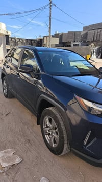 راف فور 2024 Xle ماشيه 54الف كيلو هايبرد  السعر235 07812807147