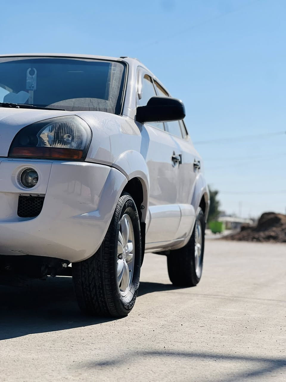 سلام عليكم توسان2010 خليجي مكينه 2000دوش كير ومحرك وحداديه كفاله تخم تاير جديد مال جناي جاهزه الاخير تبريد شغال كفاله عامه بسمي سنويه جديد 2030 مكان واسط صويره 
السعر خاص  ***********
