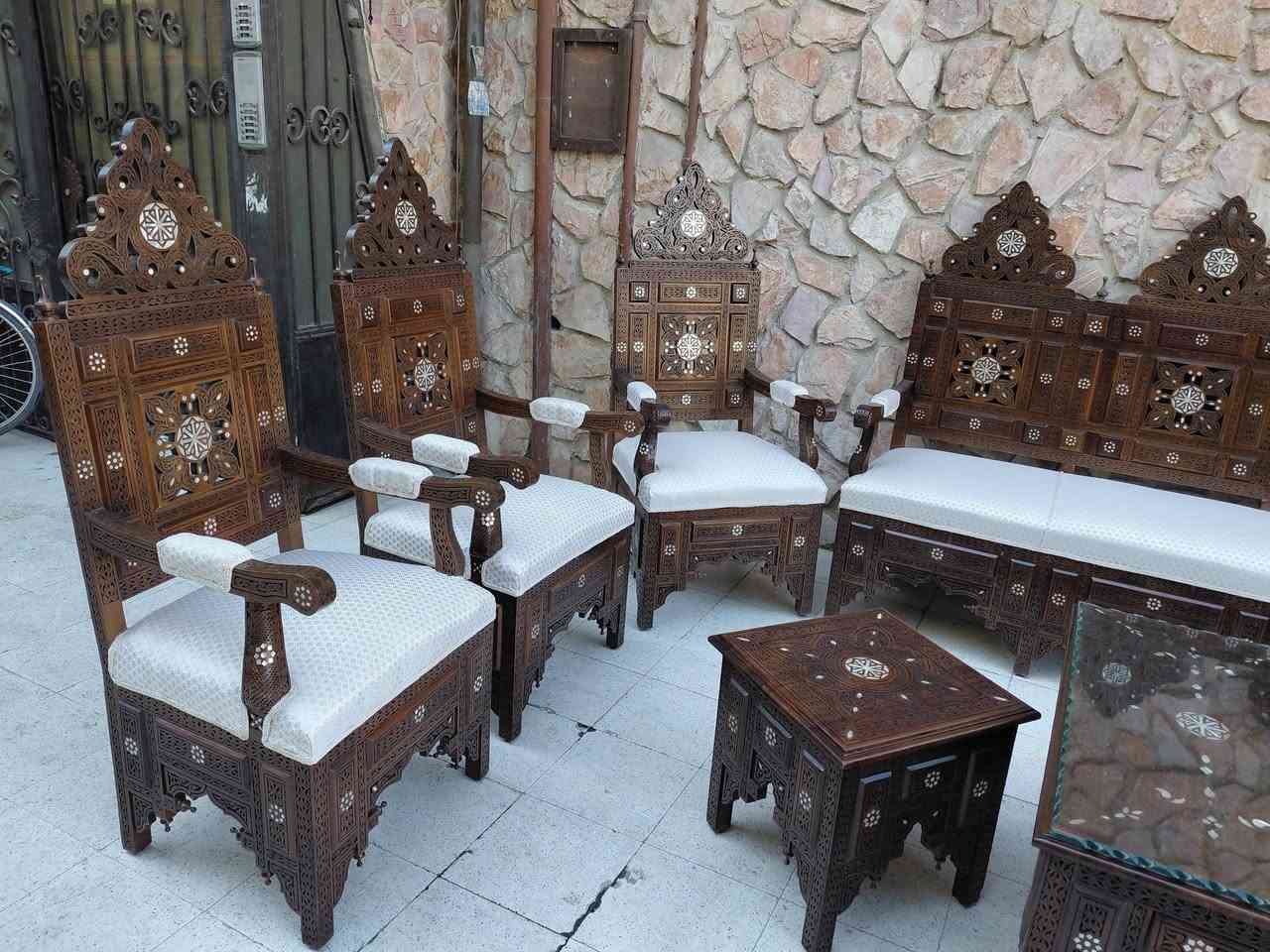 عرض خاص طقم عرابي صدف ثلاثية و 6 كراسي و طقم طاولات عدد3 واحد كبير و 2 صغيره صدف سنان بحري و حفر يدوي خشب جوز و بسعر مغري التواصل على الرقم و يواجد توصيل و شحن عام و موديلات تانية موجودين في دمشق 00963938435361


**إذا كنت صاحب هذا الإعلان وتريد حذفه لأي سبب، رجاءا أرسل رسالة إلى الدعم الفني**