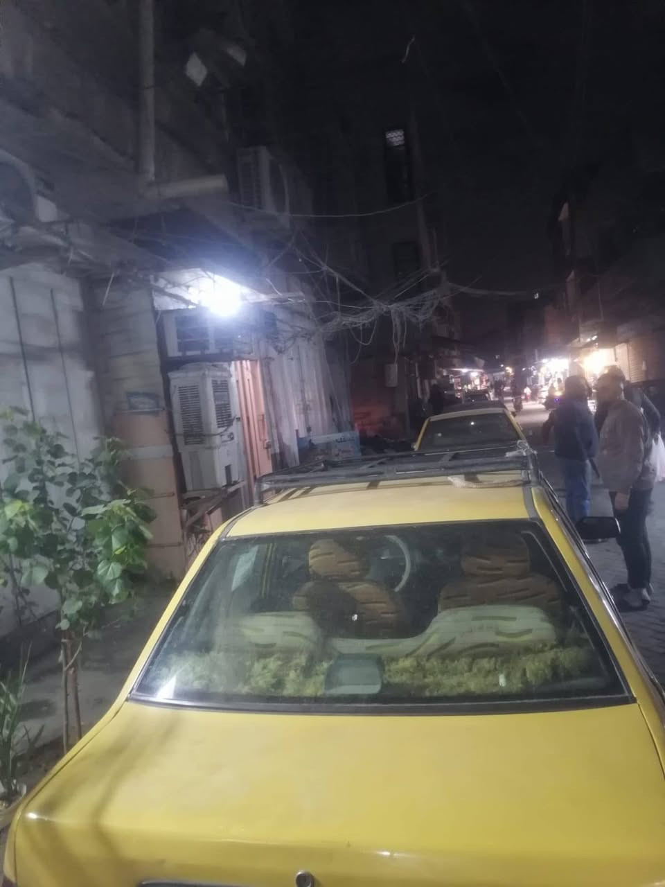 السلام عليكم من رخصة الإدارة المحترمة سايبه موديل ١١ دشبول سياره جاهزه من كلشي هيئة وغرامات مصفره رقم بغداد سنويه لل ٢٨ تنتهي السعر ٢٢ ورقه مكان السياره بغداد باب المعضم قرب الدفاع المدني رقم الهاتف ***********
