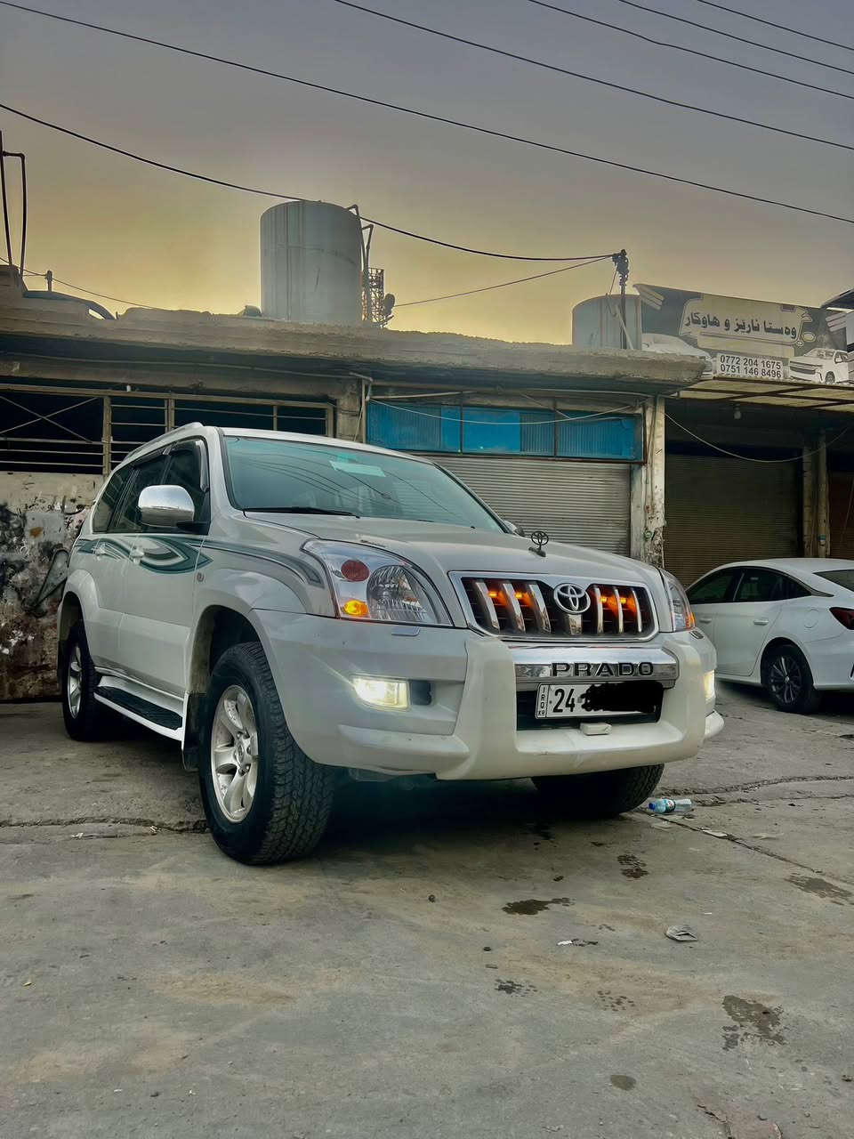برادو مديل ٢٠٠٦ للبيع و مراوس  شمالي  ٣ قطع صبخ بدون ضربة ابد شرط فحص  ***********
