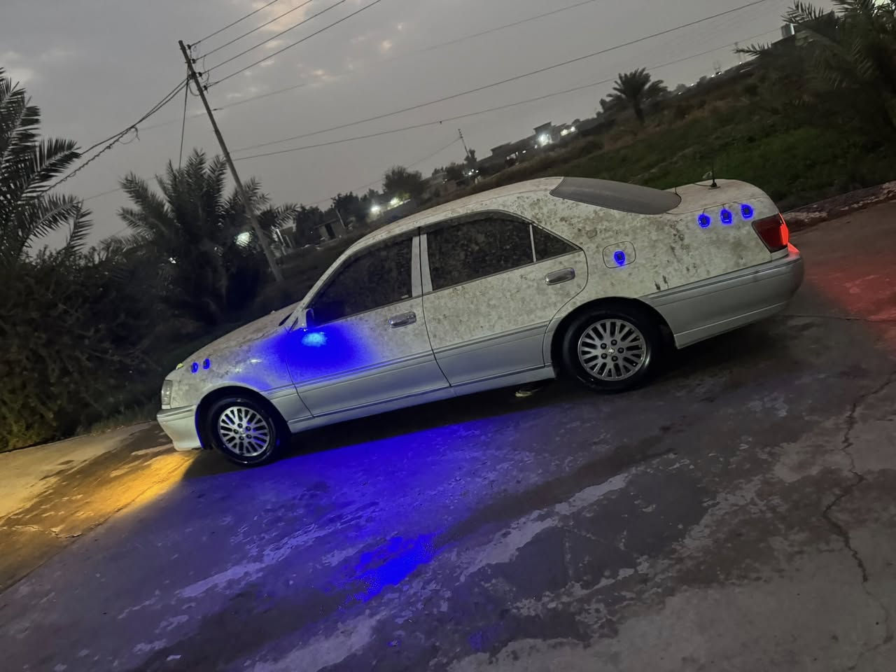 السلام عليكم لل بيع فقط ملكه ادوات مكصوص محرك vvtڤتتي دكمتين برده خلفيه صدر جديد تخم تاير جديد كير محرك صدر شرط تبريد تدفئه كلو شرط سياره ماناقصه شي السعر 39وبيها مجال لل شراي مكاني بيجي***********
