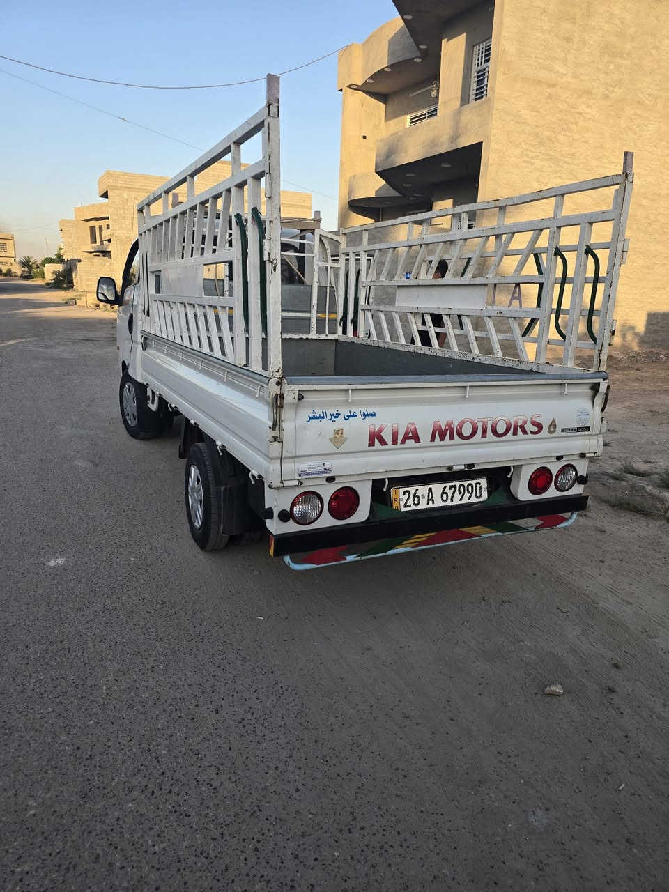 السلام عليكم للبيع كيا مسكر اوتوماتيك كفاله عامه كير محرك بالصندوق شرط سعر ١٣٠    ***********
