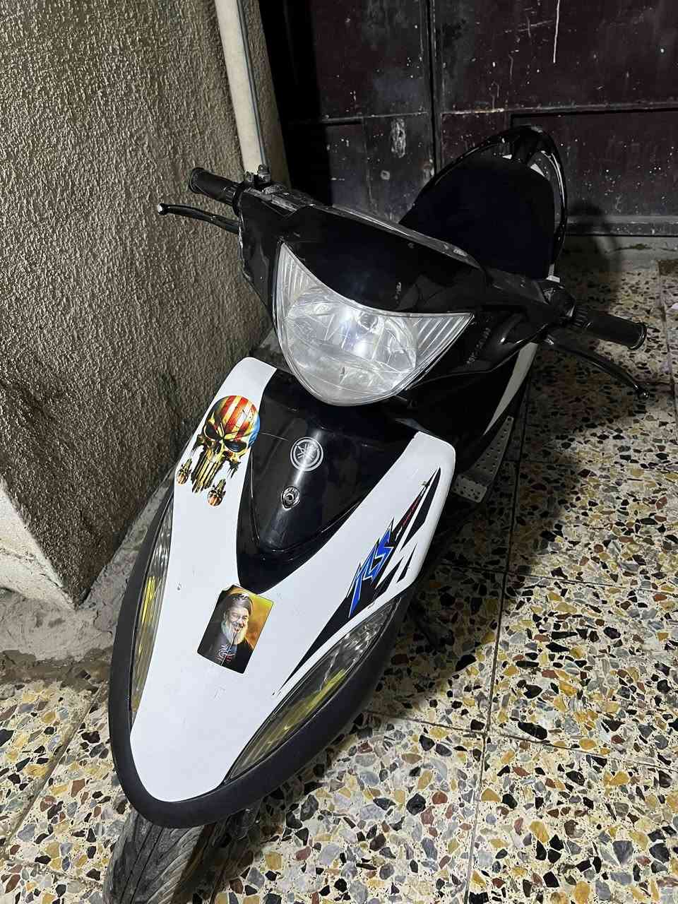 دراجه ماكس عدله للبيع دراجه بلاديه العنوان بغداد الامين الثانيه شارع الارامل ا*********** السعر 450بيهه مجال بسيط
