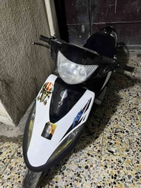 دراجه ماكس عدله للبيع دراجه بلاديه العنوان بغداد الامين الثانيه شارع ا...