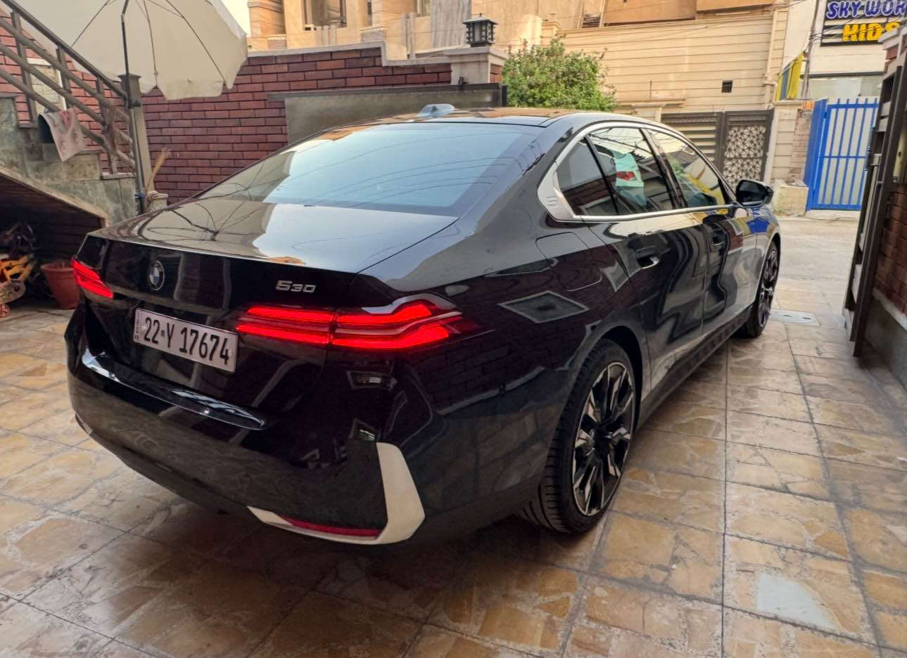 اللهم صلِ على محمد وآل محمد 🌸

🚘✨ للبيع BMW 530i – موديل 2024 ✨🚘

📑 كتاب تظليل مرخص سنة كاملة 
📍 الموقع: الدورة / شارع أبو طيارة

🔹 المحرك: 2.0 لتر TwinPower Turbo قوة 255 حصان – اقتصادي وأداء رياضي
🔹 فتحة سقف
🔹 شاشة كبيرة iDrive Data Show
🔹 كاميرات محيطية 360° (4 كاميرات)
🔹 مقاعد جلد فاخر كهربائية مع ذاكرة + تدفئة
🔹 نظام صوت فاخر Harman Kardon
🔹 تحكم بالصوت والوسائط عبر الإيماءات الحركية (Gesture Control)
🔹 تشغيل بصمة + دخول ذكي
🎆 أنارة محيطية متغيرة الالوان للمقصورة الداخلية مع تغيير التصميم الداخلي للشاشات بالكامل 
🔹 إضاءة LED أمامية وخلفية بتصميم جميل
🔹 أنظمة أمان: ABS – ESP – Lane Assist – 
Blind Spot

✅ جميع الإيرباكات سليمة
✅ الحادث بدون أي ضرر داخلي
✅ ضرر بسيط في مقدمة الجاملغ الأمامي + مكان آخر كلير 

💰 السعر: 440 ورقة
📞 للاستفسار: ***********

🔥 BMW 530i … الفخامة تجتمع مع التكنولوجيا والأداء الرياضي بغداد, العراق
