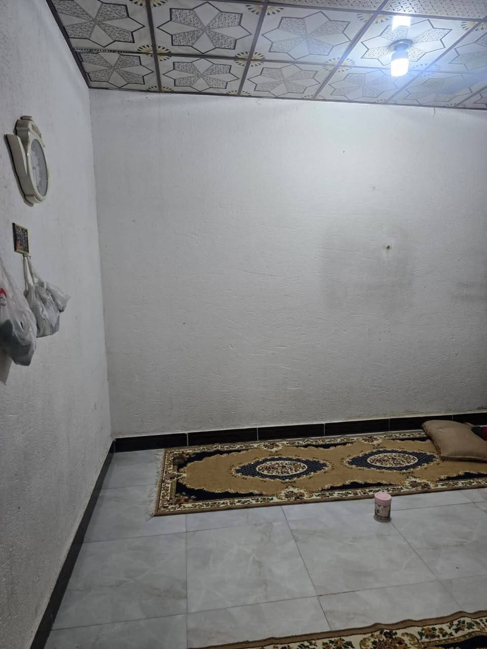 السلآم عليكم اسعد الله اوقاتكم احبتي الكرام يعلن مكتب عقارات النور الذهبي عن توفر لدينا بيت للبيع مساحه ١٩٠متر وقف سني العنوان مناوي لجم قريب على حسينية الإمام الكاظم غرفتين نوم وصاله ومطبخ وديوان وكراج وصحيات سقف البيت سندويج ذا تريد سجله يسجل سعر ٦٧مليون وقابل للتفاوض خدمات مجاري


**إذا كنت صاحب هذا الإعلان وتريد حذفه لأي سبب، رجاءا أرسل رسالة إلى الدعم الفني**
