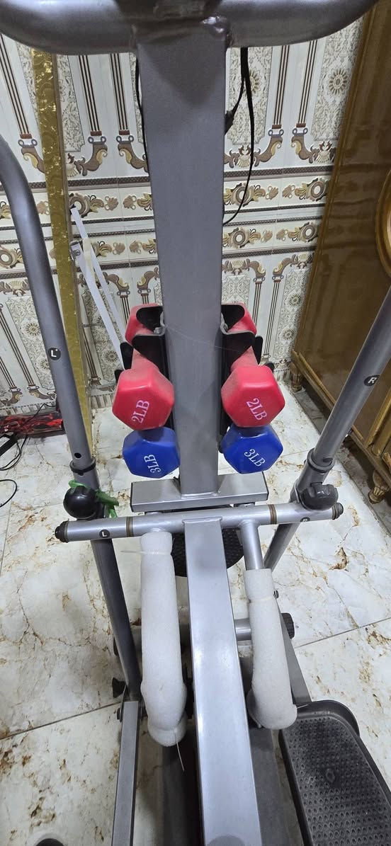جهاز اوبتكال رياضي للييع يتحمل وزن ١١٠ 
الجهاز صارلي شهرين فقط من ماخذته الشراي يتفضل ع الرقم 
*********** مكاني نجف
