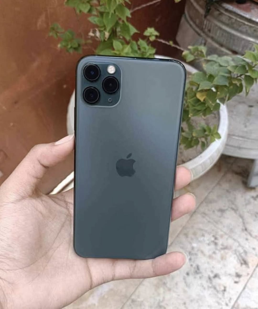 ايفون11برو ماكس
ذاكره 256💾

بطاريه 75🔋

مبدل شاشه نوعيه حلوه /بصمه الوجه لا تعمل  

السعر260

مكاني /بغداد سبع البور 
***********
