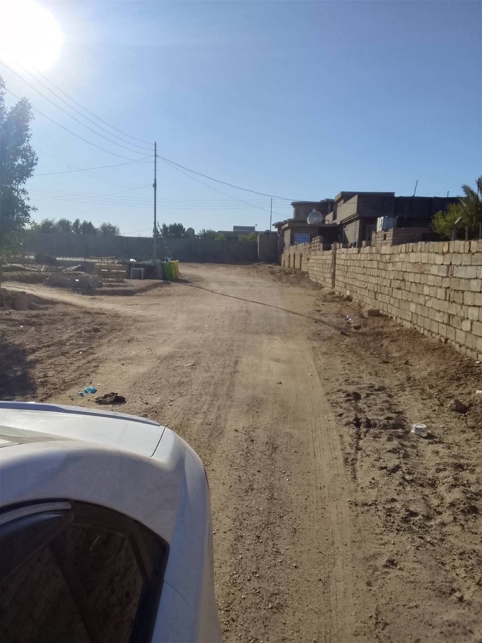 بيت للبيع مساحه الارض 1600متر الشهابي البحديد الناصر قربيه على السجر السعر 150مليون وبيه مجال الهاتف ***********
