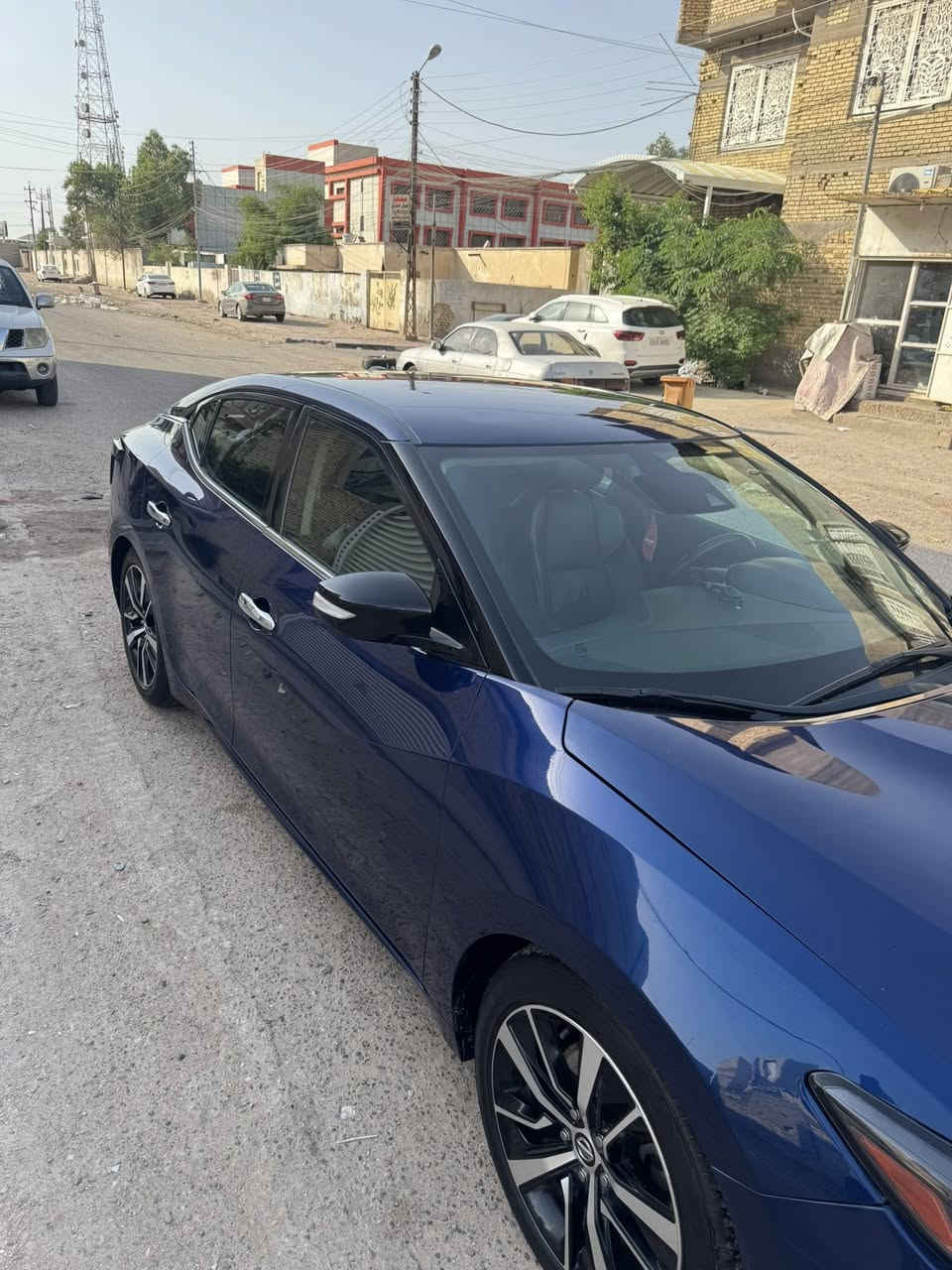 نيسان مكسيما 2021 sv للبيع
سنويه جديده لل2029
مكينه كير كفاله 
ماشيه 87
وارد امريكي بيها بنيد مصبوغ فقط وبارد بالجاملغ الخلفي صوره الحادث بالمنشور . سياره جديده كامله مابيها اي نقص رقم اربيل باسم شركة  تريد تحويل تريد وكاله عندي وكاله باسمي 
فول السياره رادارات امامي وخلفي وجانبي . توقف ذاتي . قياده ذاتيه . كراسي جلد كهرباء . تدفئه كشنات . شاشه كار بلي . بصمه . تشغيل عن بعد . لدات امامي خلفي . حساس خلفي . كامره خلفيه . بيها هواي مواصفات بعد 
السعر 155 بيها مجال قليل 
رقمي ***********
