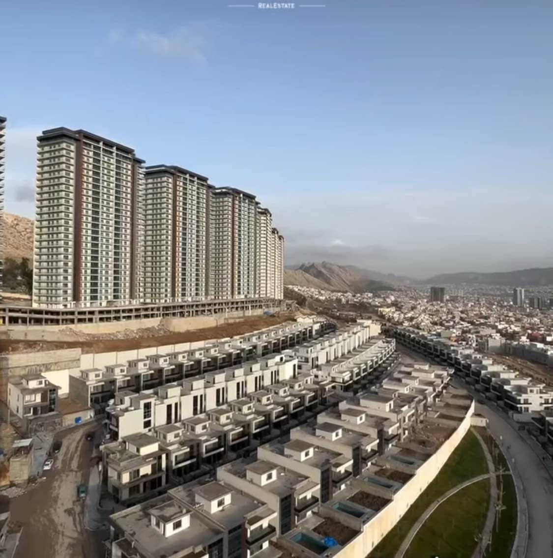 🏢 متوفر شقق للبيع في قرية برايم فلج – داخل مدينة دهوك

🔑 البيع نقدًا أو بالأقساط حسب الاتفاق

📐 المساحات المتوفرة:
• 150 متر
• 190 متر
• 248 متر

🏠 النماذج:
• 2+1
• 3+1
• 4+1

✨ مشروع حديث ومطلوب
✨ واجهات مفتوحة ومساحات مريحة
✨ مناسب للسكن العائلي أو الاستثمار

📞 للاستفسار والتفاصيل:
***********

تواصل الآن لمعرفة الأسعار وخطط الدفع قبل نفاد الشقق دهوك, العراق
