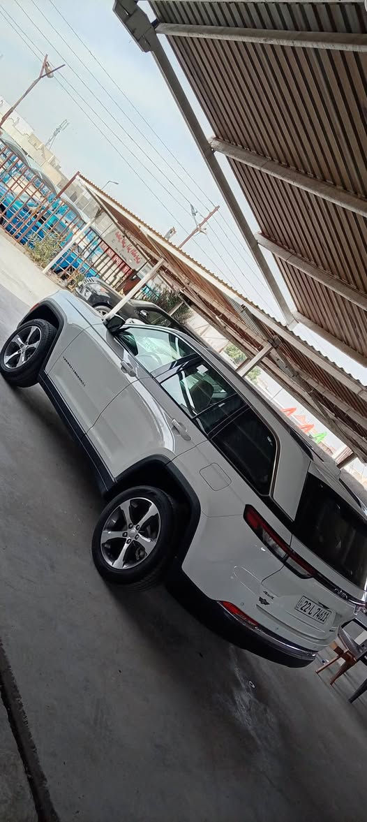 سلام عليكم جيب 2023 خليجي فول على نانو 
مكاني البصرة معرض الرفدين 
للاستفسار *********** 
السعر 410
