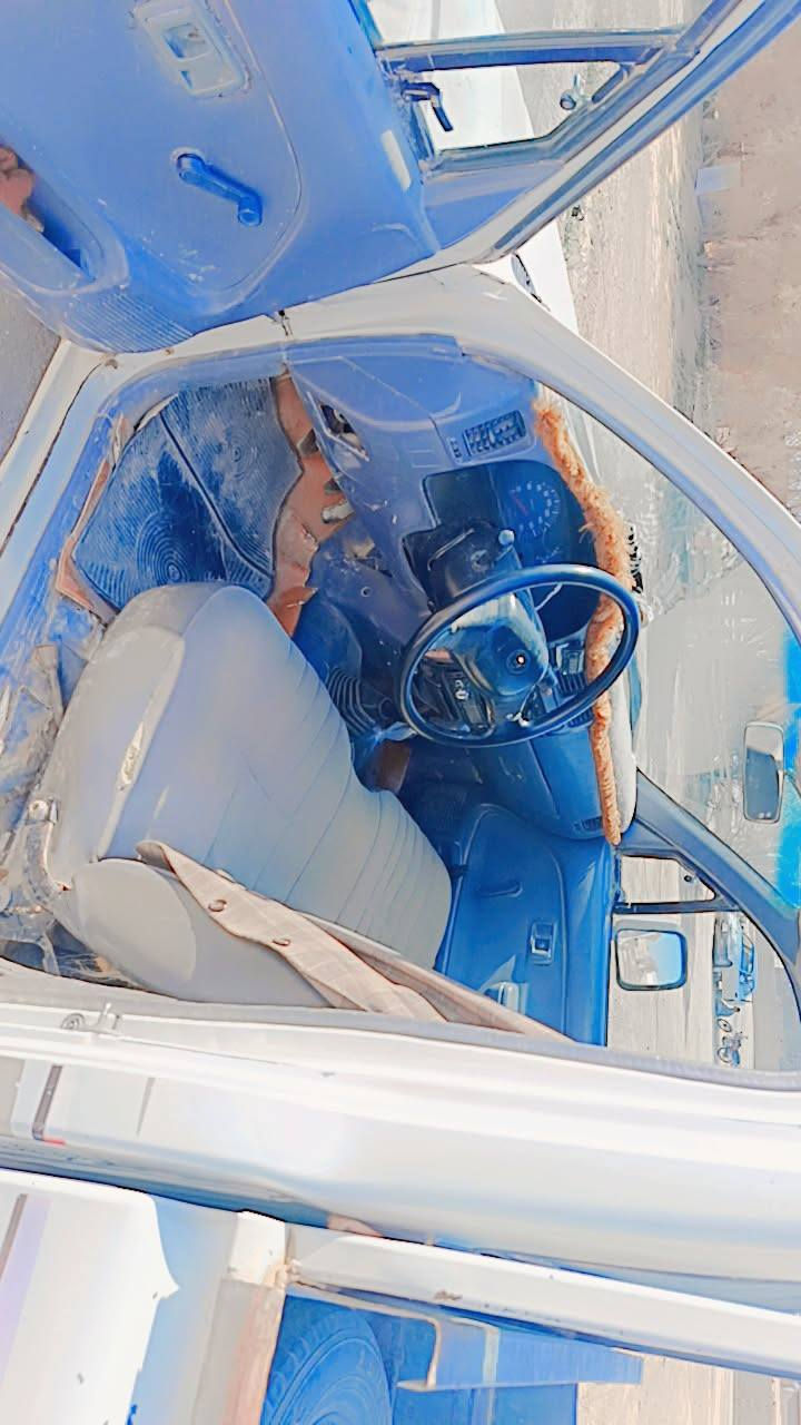 البيع سيارة موديل/2000سيارة حلوة رقم صلاح الدين سيارة شرط السعر65 وبيه مجال***********
