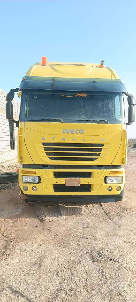 السلام عليكم افيكو للبيع بدون رقم موديل 2005 السعر 60 قفل العنوان بصره الدير رقم الهاتف ***********  بدون ارقام بدون رقم محرك فروز 13 جير عادي
