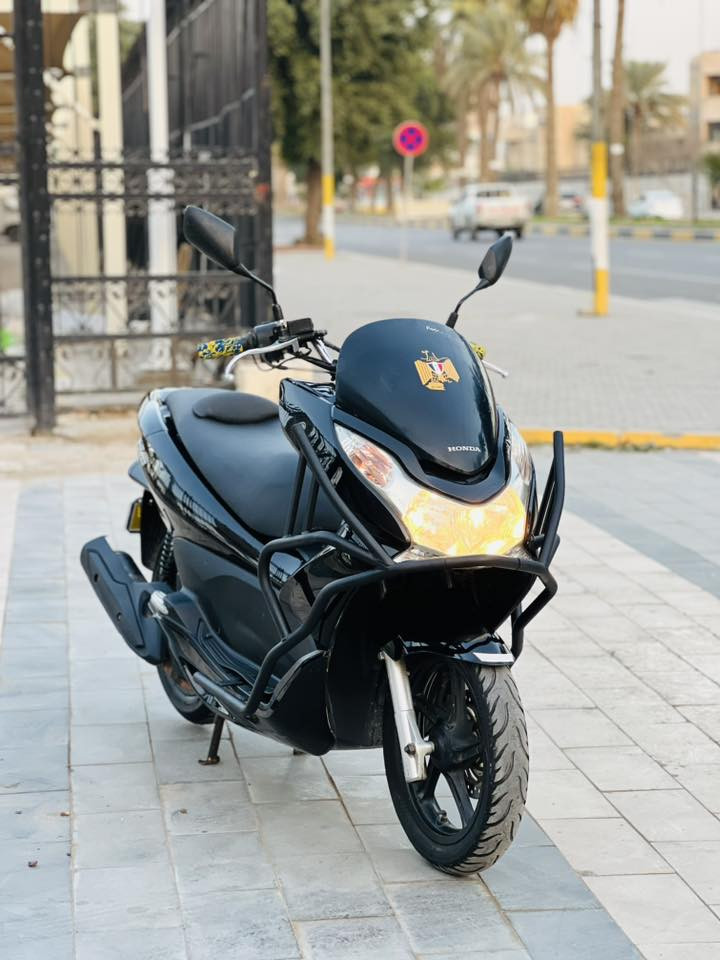 السلام عليكم للبيع دراجه pcxجيل الاول دراجة مال رمبه مديل18 ماخذها رمبه الدراجه على  ايدي حجم مكينه 150ياباني الاصلي دراجه جديده مال جناي على  ايدي
شادله درع 🛡️ ماهلكد اخاف عليه  تتفه بل يدات 
ياباني الاصلي دراجه كامله أستان كهربائي حساس ازدحام سويجات ٢حرف Aدراجه جديده الدراجه مكينه لوك شلعه معدل خير من اللّٰه دراجه تكول جديده بمعنئ الكلمه واحلا من الصور  دراجة مكينه مكفوله اي نقص مابيه
السعرمليون 400  و مجال قليل 
اي استفسار *********** مكان بغداد
