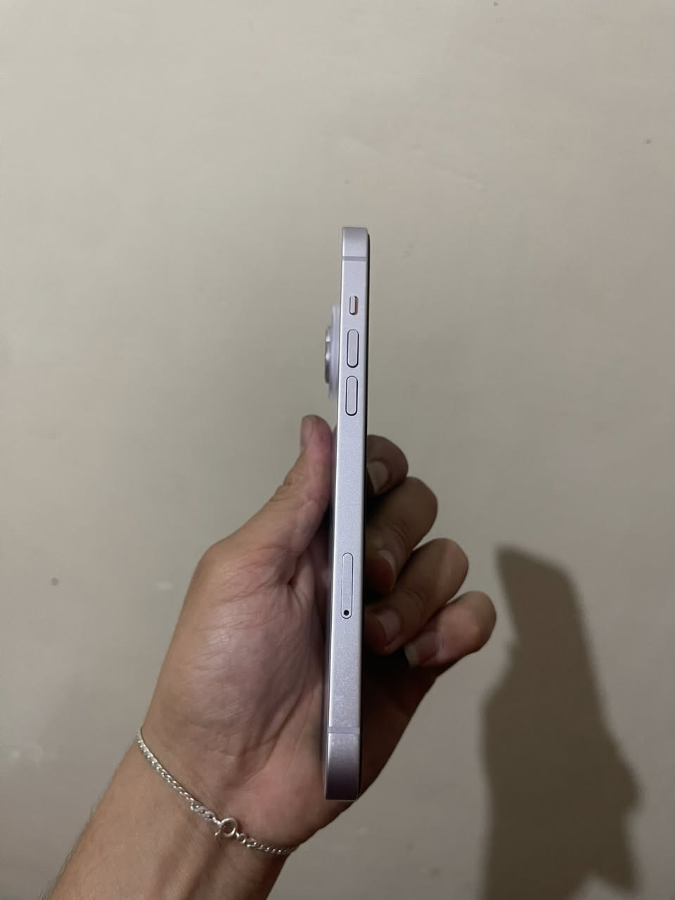 Iphone 14 plus baypass 
NO SIM ❌
128G 95% 
Tele mzal jded comme neuf 
meah 4 les pochette


**إذا كنت صاحب هذا الإعلان وتريد حذفه لأي سبب، رجاءا أرسل رسالة إلى الدعم الفني**