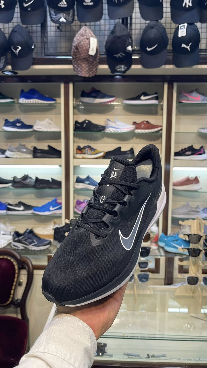Nike 🔥
بالة اوربية اورجينال 💯

القياس:  ٤٢ - ٤٥ موجود

طول:  ٢٦،٥ - ٢٩

توصيل السعر راسلني خاص 📩


**إذا كنت صاحب هذا الإعلان وتريد حذفه لأي سبب، رجاءا أرسل رسالة إلى الدعم الفني**