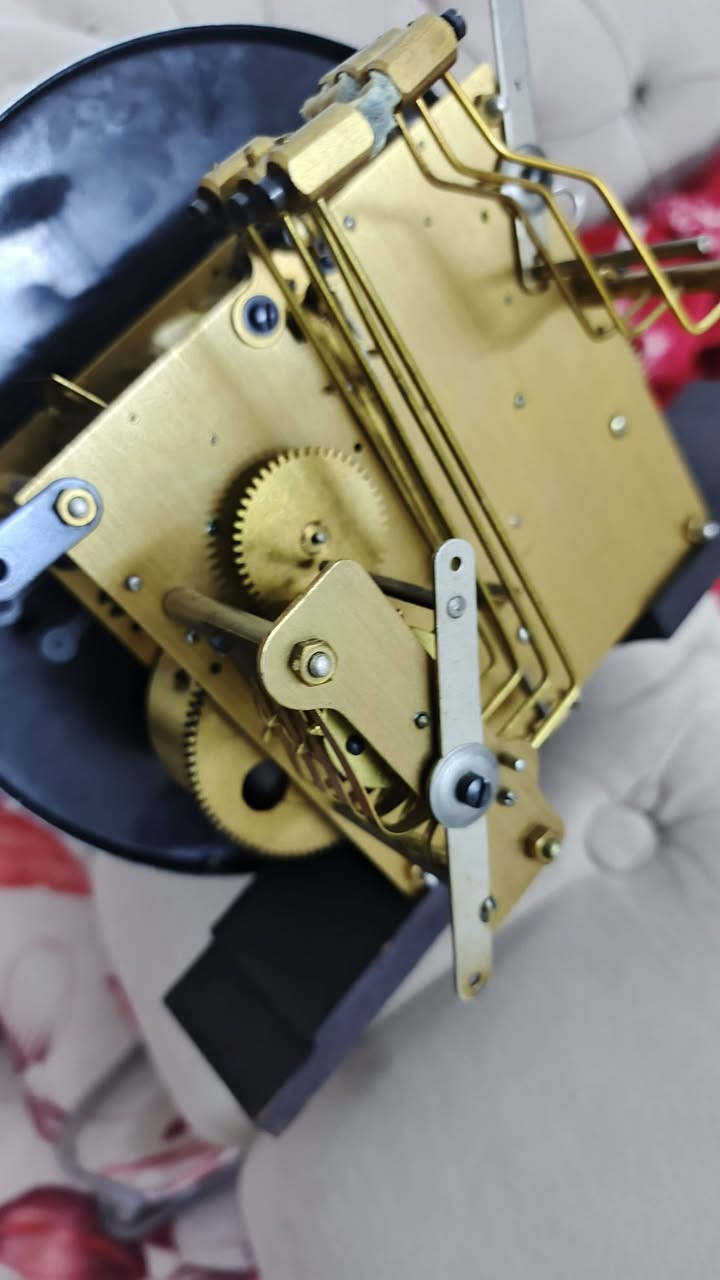 ساعة المانية جنكهاز
بكبن ابلادي وقتها بالثانية
السعر 175


**إذا كنت صاحب هذا الإعلان وتريد حذفه لأي سبب، رجاءا أرسل رسالة إلى الدعم الفني**