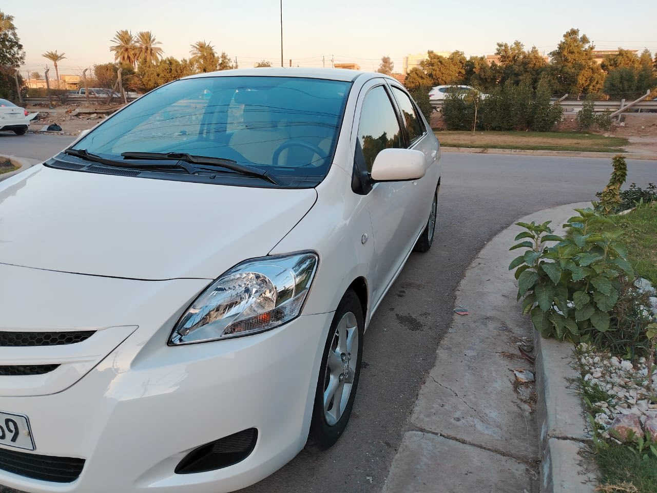 تيوتا يارس 2007 خليجي
السياره جاهزه ومابيها نقص ايشي ادامه كامله 
رقم بغداد الجديد باسمي 
صبغ بيبان عكس السائق وجاملغ بدون دواخل بدون ايرباك 
كير محرك مكفول 
السعر : 87 وبيها مجال بسيط 
للاستفسار: ‭0773 673 5478‬
مكاني بغداد
