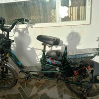 للبيع بطارية و شاحنة جديد سعر ١٥٠ و بي معاملة  اتصال    07886751484