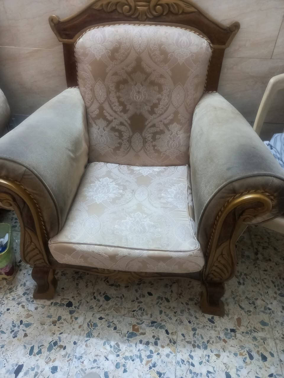 السعر 150 الف دينار عراقي
يرجى الاتصال على الرقم
 *********** بغداد, العراق
