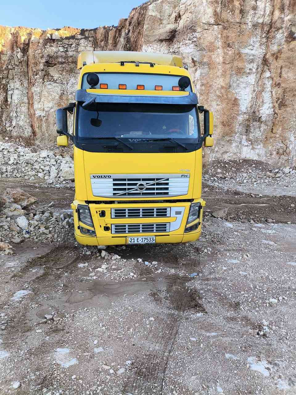 سڵاو ئەم ڤاڵڤۆیە بۆ فرۆشتن 2009فولە سەنەوی 2028 تازەیە ژم *********** _ ***********
