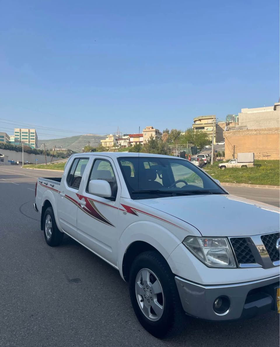 نیسان ناڤارە مۆدێل ٢٠٠٩سعودی بۆ فرۆشتن
٣١٥هەزار ڕۆشتووە قەباغ مەکینەی کراوەتەوە 
گێر ئۆتۆماتیک کامێرە شاشە ئایپاد و تەحدید سورعە 
سەنەوی و ژینگەو ڕەقەم و هەمووی تازەیە
مەکینە و گێر و ئەکسل بەشەرتت
سەیارەکە ماڵی خۆمە و هی مەعرەز نیە 
سەیارەکە تابڵێی جوانە ماڵی دۆستە 
تەنها ژێر بەگلایتەکانی دواوەی بۆیاغە 
ژمارەی خاوەن کاڵا/***********
شوێن/سلێمانی السليمانية, العراق
