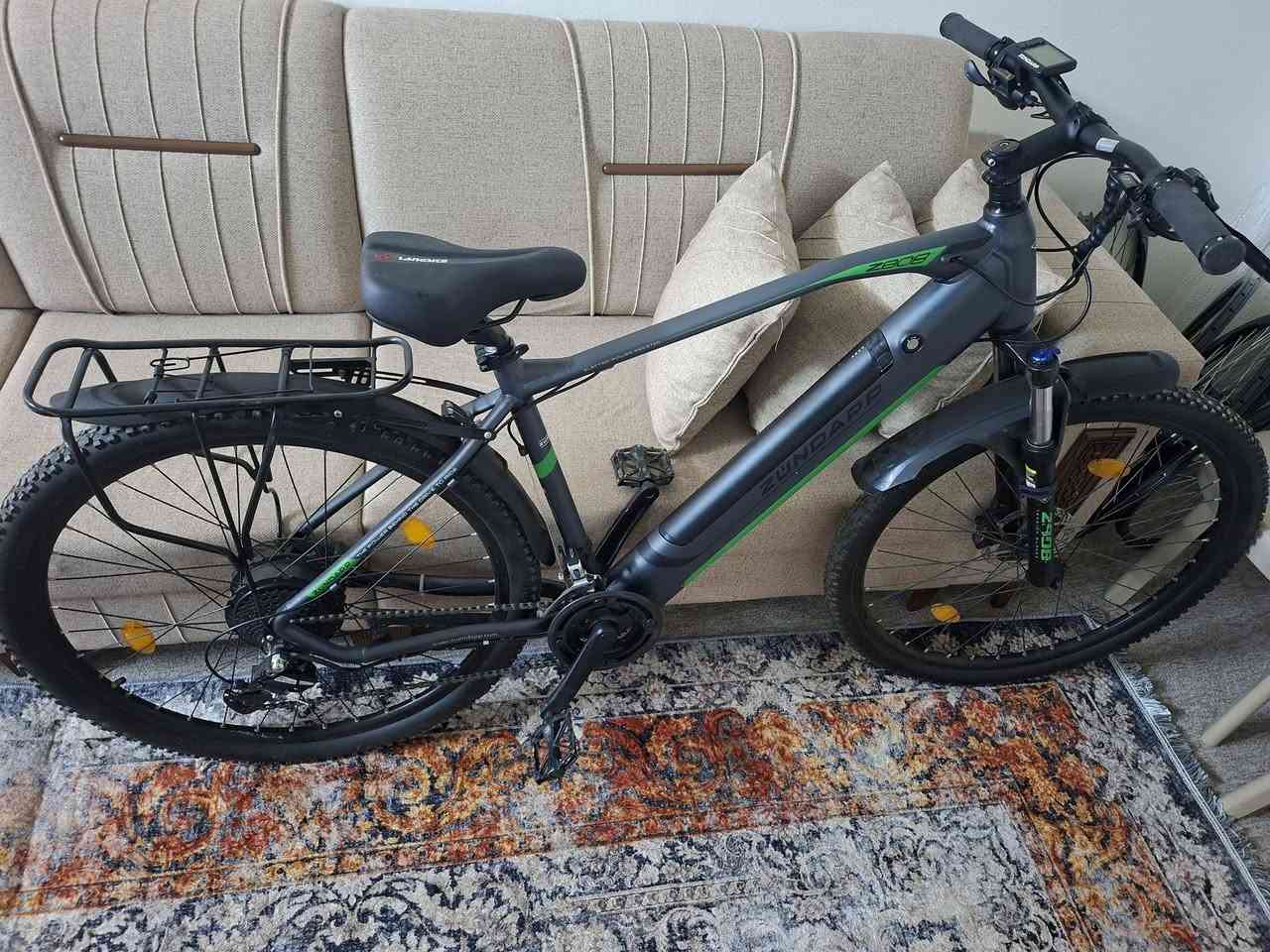 دراجة حجم 29 كهربائي مساعد شحن
براند zandapp الماني اصلي بشرط 
9 في3 گير 
گوب سيت كامل شيمانو acera موديل حديث 
مقعد طبي 
مانتور 250 wat 
بطاريه 36 volt ⚡️.  
650 watt بطاريه 
كل غراض موجود مابي نقص 
بريكات دهن عيملاق 
بي  سيبايه جاملغات بيلاد 
وزن يتحمل  200 k g مابي اشكال 
عنوان اربيل سوق باسكيلات مقابل گراج سلام 
متوفر توصيل كافه لكل محافظات عيراق 
واتساب *********** 
سعر من وكاله غالي 1500 € موديل بشرط 2024
سعر اني بلاش 
بنسبة سعر بلاش650 دولار 
👆👆👆👆👆👆👆👆👆👆
