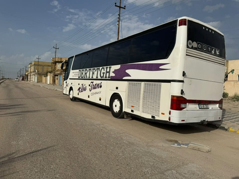 الفينيه تك للبيع قايش واحد رقم انكليزي بسمي مارسدس  سعر 3 الاستفسار***********
