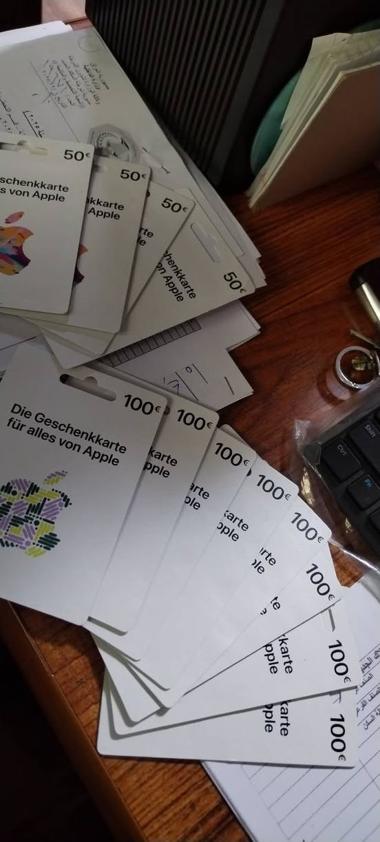 عندي مجموعة من كارت شحن رصيد مع حسابات ابل ستور اوربية الي يخدمنه يراسلني واتساب ***********
