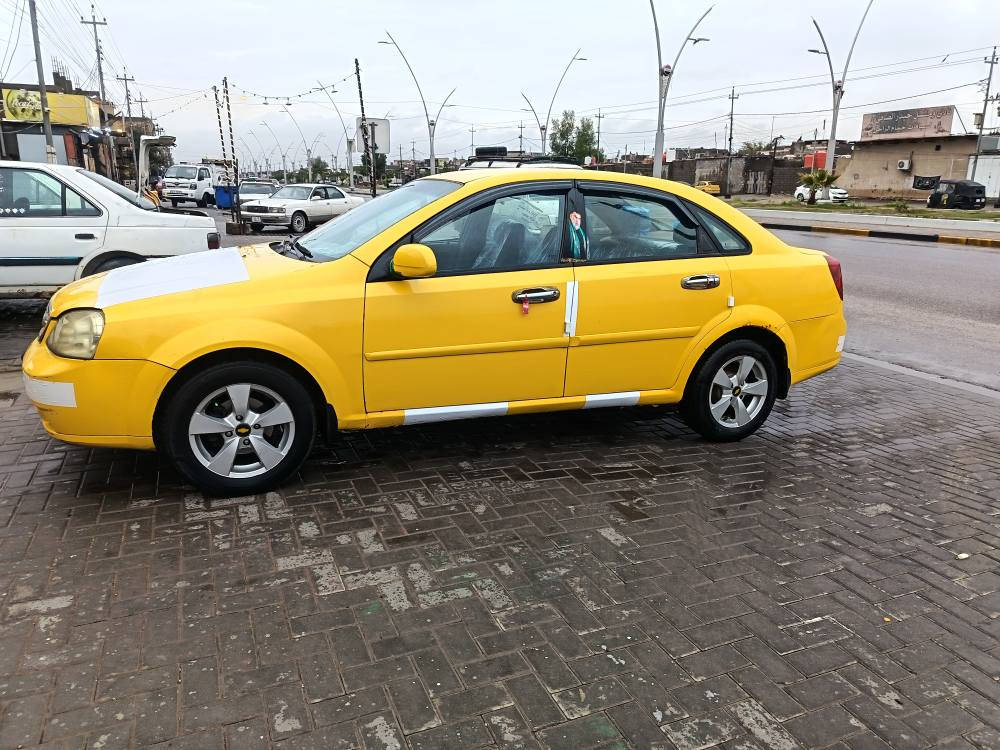 السلام عليكم اوبترا مديل 10 كفاله من ضربه وتبديل مكينه وكير حداديه تخم تاير تبريد ثلج  شاشه كامره مصفره هيه وغرامات تحويل ثاني يوم السياره جاهزه من كلشي السعر 55 وبيه مجال العنوان البصره حي الحسين الهاتف *********** البصرة, العراق
