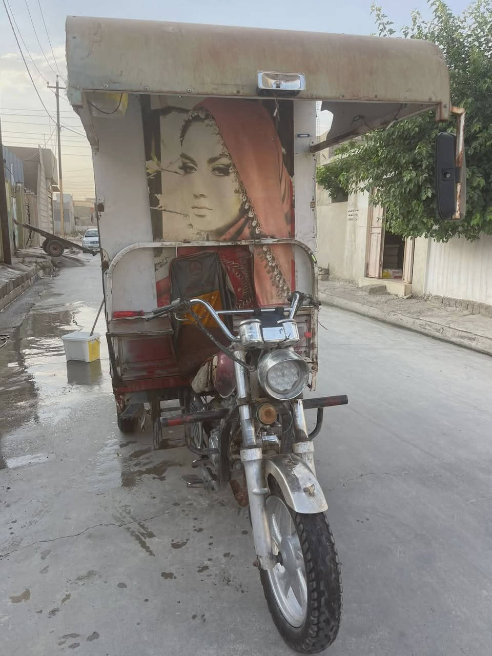 ستوته للبيع جاهزه نضيفه محركها فول أخرس السعر 800 وبيها مجال المكان حي سومر وكدام العين *********** /***********
