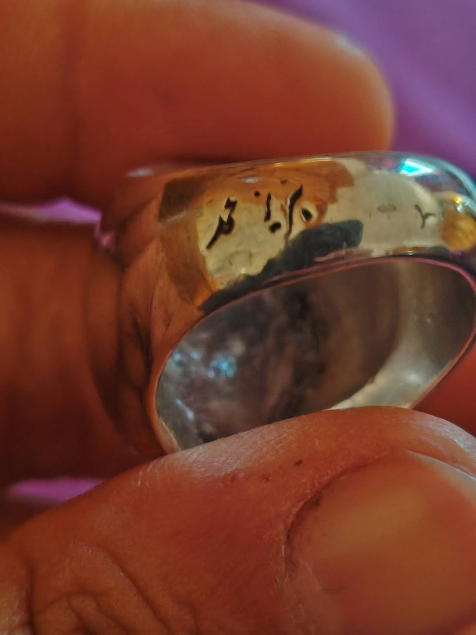 عقيق يماني شجري مصور صياغه ثقيله يدوي مكتوب الله و سلام ومن جهه تقرا علي السعر ٢٠٠ الف


**إذا كنت صاحب هذا الإعلان وتريد حذفه لأي سبب، رجاءا أرسل رسالة إلى الدعم الفني**