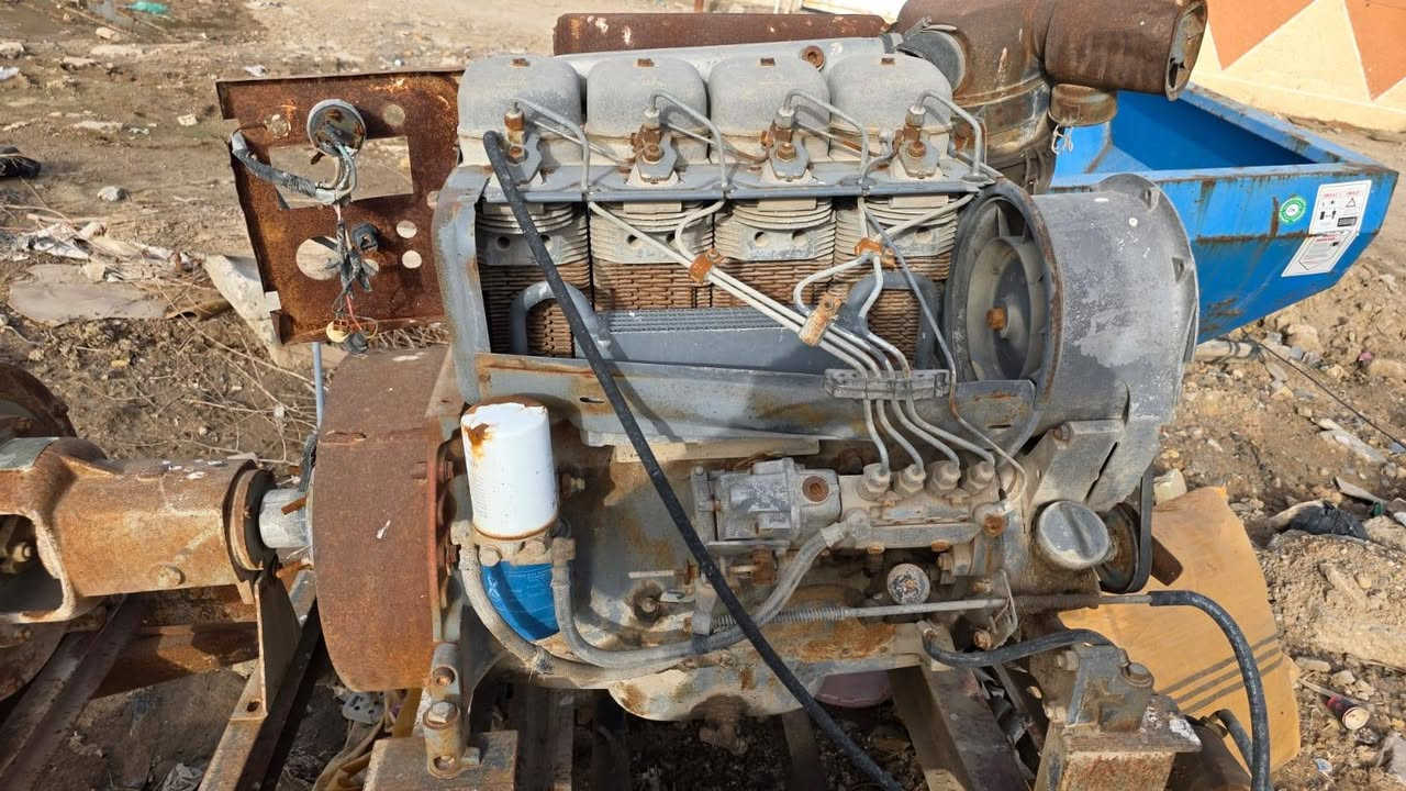 السلام عليكم عندي هاي لمكينه دويز 4سلندر شغاله بس متروكه رايده37 قفل ابعه هية ولخنزيره كامله ***********مكانه بغداد
