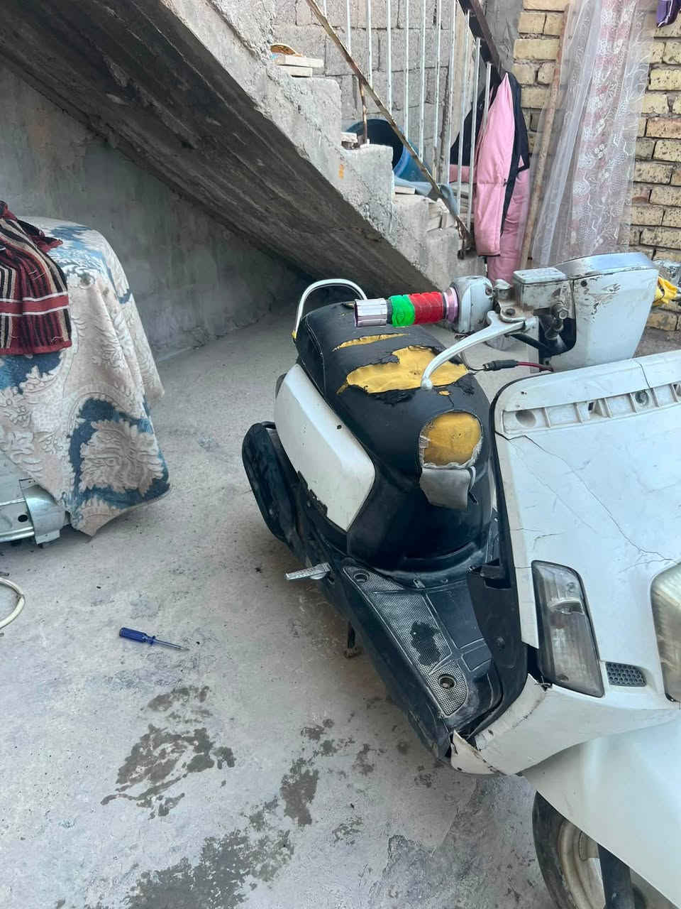 سلام عليكم دراجة بوليس نوزل كلشي مابيهة الدراجة نضيفة بس عوزها كفرات كهربائيات شغالة سعر400وبيها مجال مكان بغداد الرئاسة شارع 20


**إذا كنت صاحب هذا الإعلان وتريد حذفه لأي سبب، رجاءا أرسل رسالة إلى الدعم الفني**