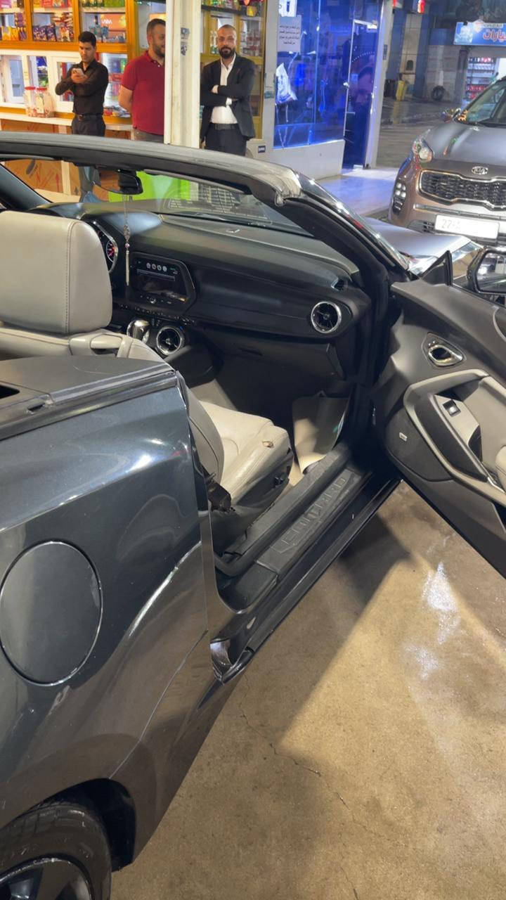 سلام عليكم كمارو للبيع موديل ١٧سياره سرقه ضفيره محرك ٤سلندر صبغ حزام بدون حادث والبجم محدث ١٩بدًون لغد وشواصي وايرباك
