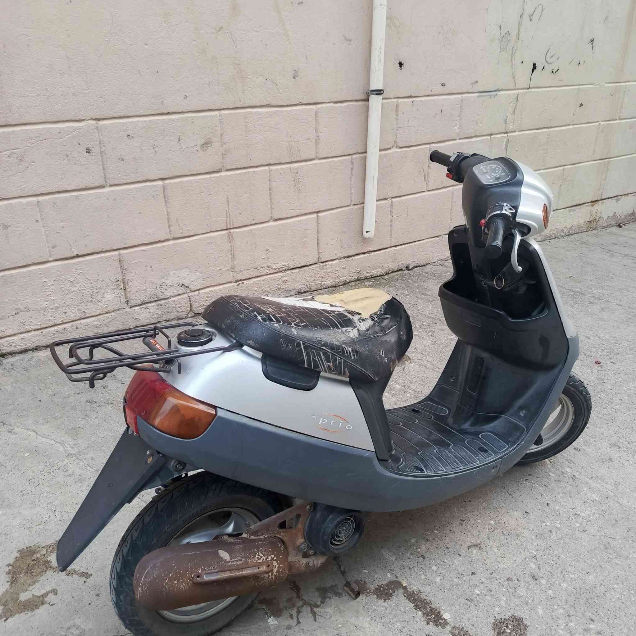 البيع  ماطور بوتين فول قفل اكسن مكينه شرط ما مفتوح بس قبغ هندر مفتوح ماطور ربع ما تصرف علي وايرمنيه شغال بس يعوز باتري 350بي مجال قليل مو شراي لا تعلق  استفسار عن الارقام ***********
***********
