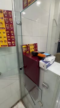 مطعم متكامل للبيع المطعم شغال وخير من الله مكانة بغداد كريعات مجاور مط...