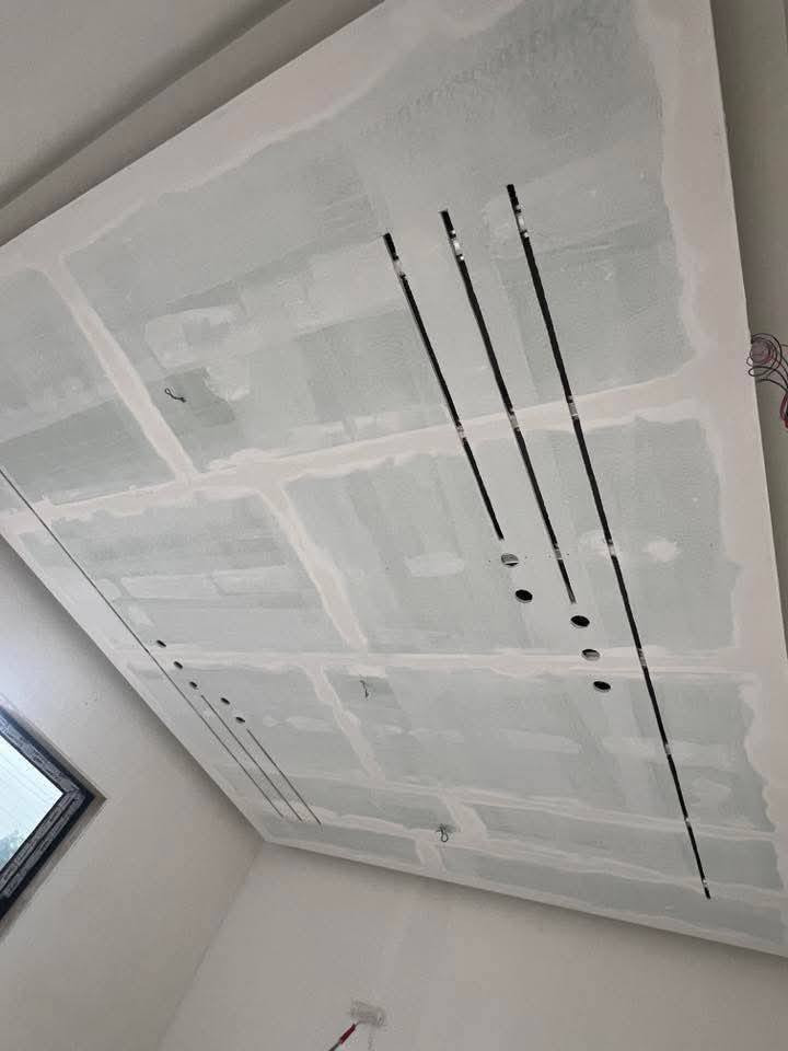 ✨ حوّل بيتك إلى لوحة فنية بأحدث الألوان والديكورات ✨
🎨  للأصباغ والديكورات خبرة وإتقان في تنفيذ جميع أعمال الصبغ الداخلي والخارجي والديكورات الحديثة.
✔️ ألوان أصلية وثابتة ✔️ تشطيب نظيف ومرتب ✔️ أسعار تنافسية تناسب الجميع ✔️ التزام كامل بالوقت والجودة
رقم الهاتف واتساب/***********
