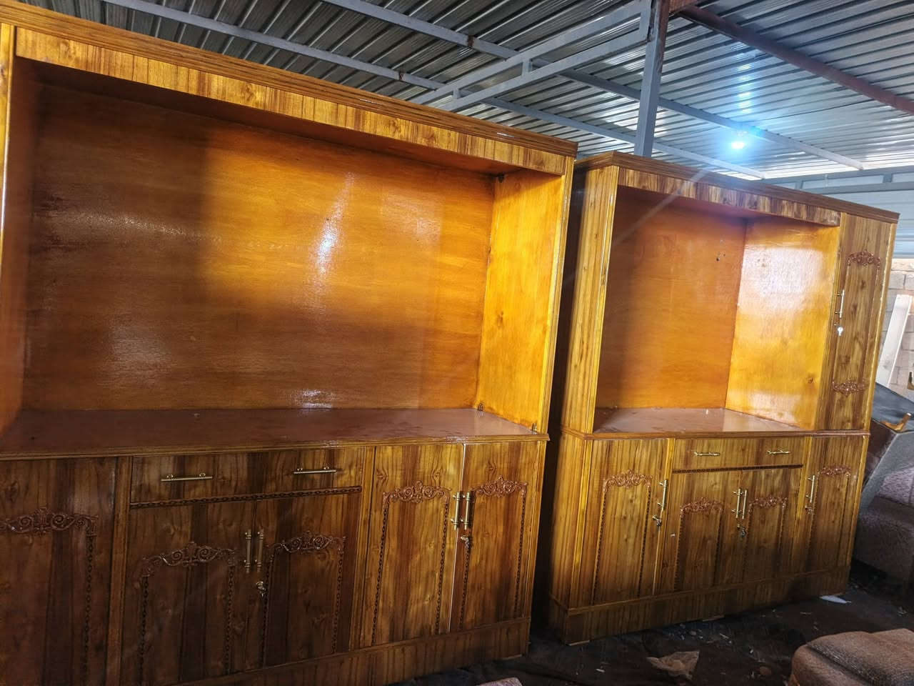 تم بعون الله وصول البوفيات الكلاريه متر ونص
ومترين ومترين ونص العنوان ديالى بعقوبه كاطون الرحمه قرب افران دبي واتس ***********

ومستعدون لشراء جميع الاثاث ونعمل بنظام مرواس
