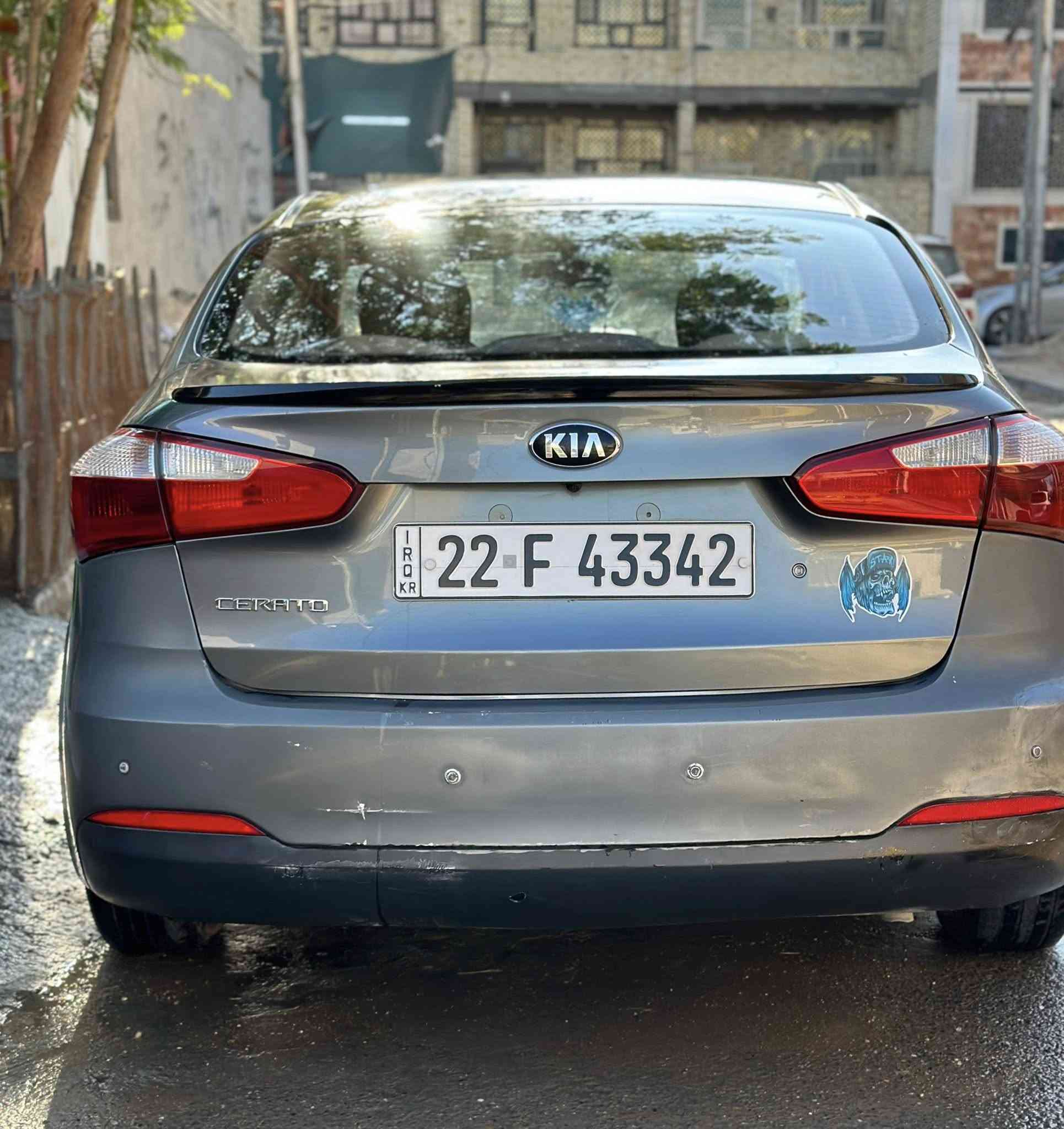 1. سلام عليكم
2. كيا سيراتو 2016. خليجي 
3. لون نفطي مكينه 1600 دوش 
4. رقم اربيل اب اسمي سنويه 28 تحويل ثاني يوم 
5. سياره جاهزه من كلشي فقط حداديه نص عمر
6. بيه بنيد صبغ  لان جارد او دوسه عكس سايق صبغ  اوجاملغ الخلفي كما موضح بالصوره نص كلير او نص صبغ
7. كير مكينه مامفتوحات على وضع شركه 
8. تبريد + تدفئه خير من الله 
9. مبدل دهن كير اصلي 
10. دهن مكينه كله لوكي مولي نباتي اصلي
11.  زوج تايرات امامي جديد قبل شهر شادهن  
12. تايرات الخلفيه نظيفه 
13. باتري جديد قبل شهر مبدله 
14. مي راديتر اخضر زيتي 
15. دسكات امامي جديده + بنزات خلفيه جديده زوج افلنجات   مال قطع عنبار جديد مال قطع او دهن جديد 
16. سياره مبولشه 
17. لايتات LED زنون قوي او زرع عين شيطان او حاجب متغير مع الاشاره 
18. شاشه او كامره او  حساسات  
19. عبوه كامله مال فيت بم نوزلات مال قطع 
20. سعر 110 او بي مجال بسيط 
21. مكاني بغداد ابو غريب 
الاستفسار على رقم ***********
